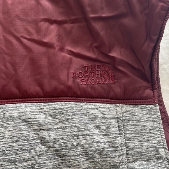 The North Face Down Vest Women’s Size Medium - Picture 7 of 7